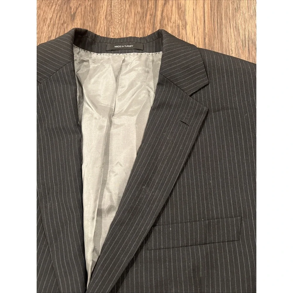 Hugo Boss Men's Wool Color Dark Grey Stripes Blazer Jacket 46L